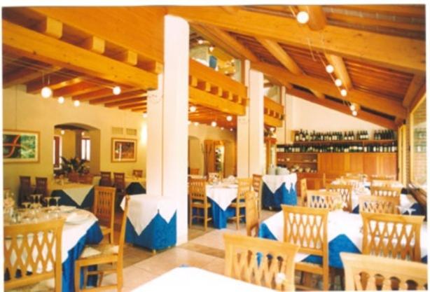 Hotel Ristorante La Casona Feltre Exterior photo
